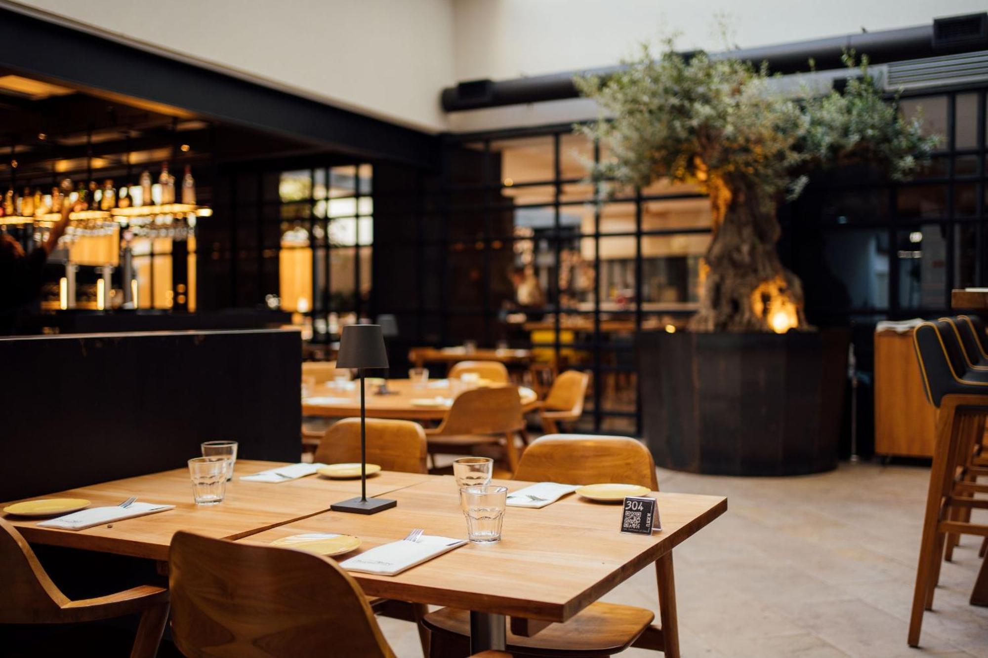 فندق 3Hb فارو المظهر الخارجي الصورة Interior of the restaurant